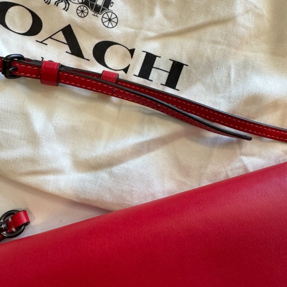 Coach Shoulder Bag DK 20215 - RED - Picture 3 of 8